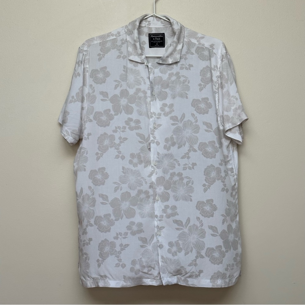 Abercrombie and Fitch floral top size medium
